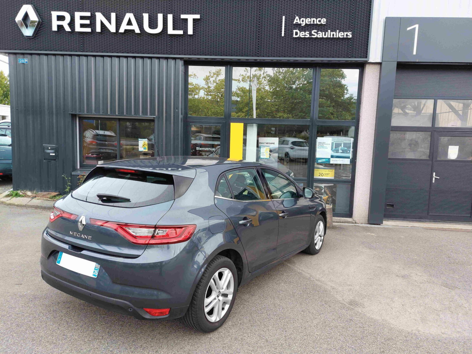 GARAGE DES SAULNIERS Achat Vehicule D Occasion Vitre MeganeIV 2
