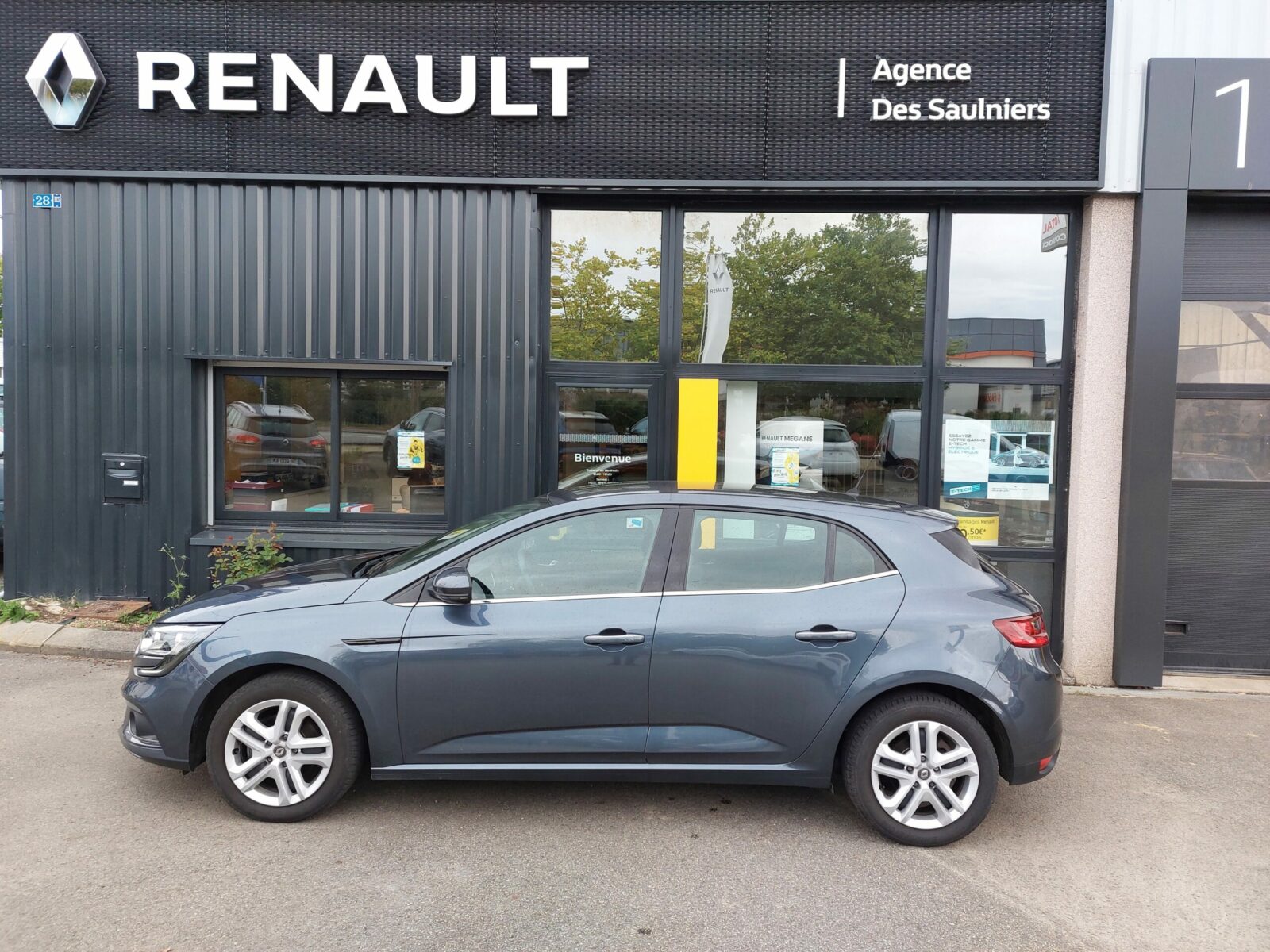 GARAGE DES SAULNIERS Achat Vehicule D Occasion Vitre MeganeIV 3
