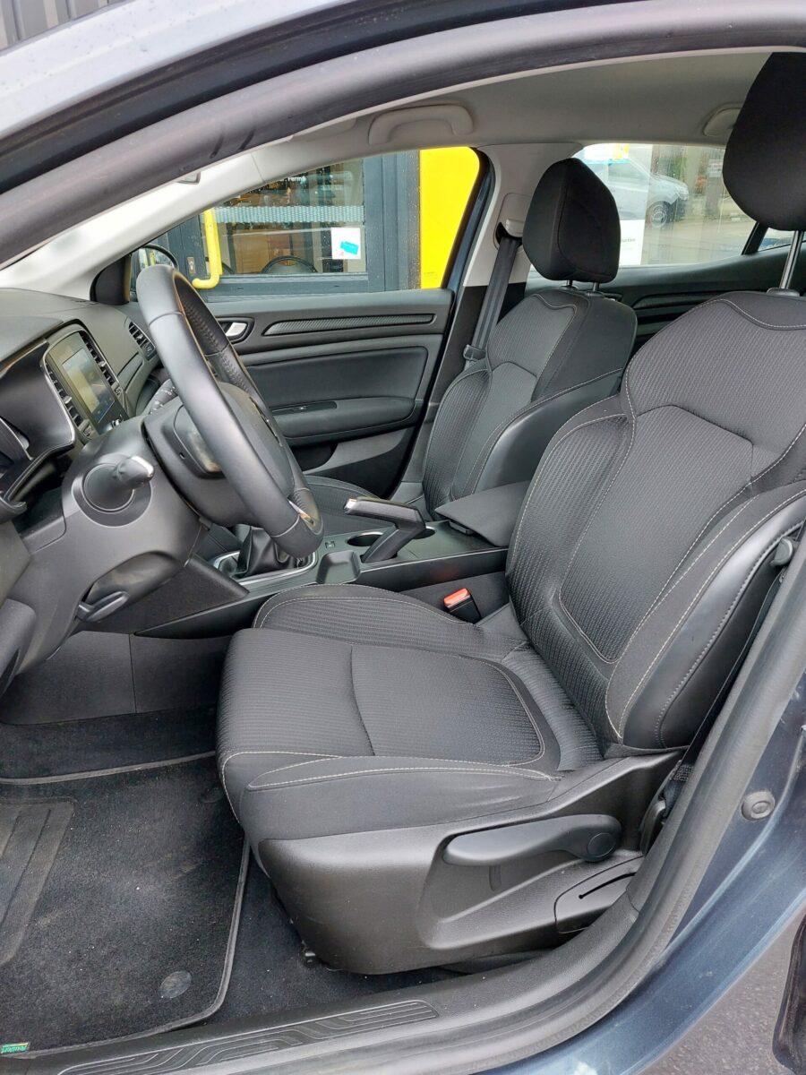 GARAGE DES SAULNIERS Achat Vehicule D Occasion Vitre MeganeIV 4