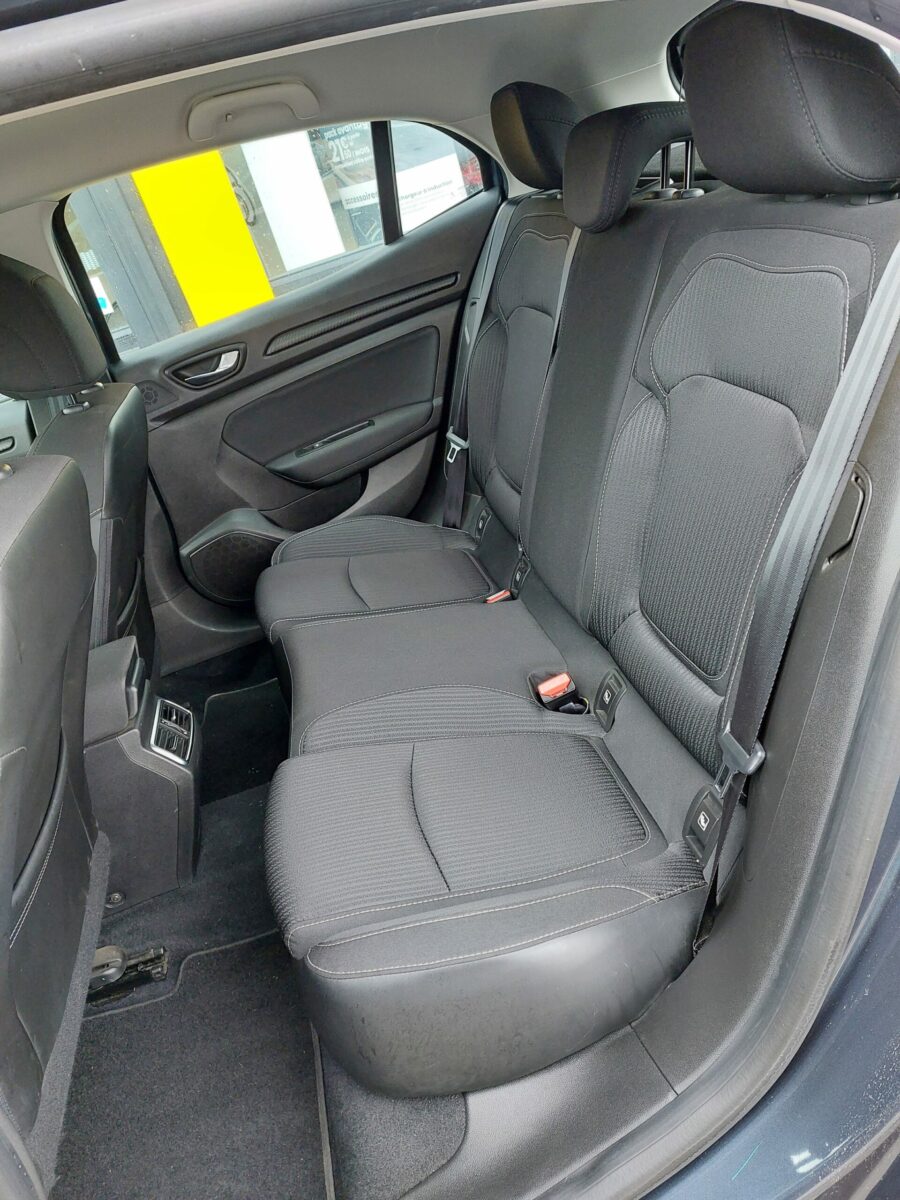 GARAGE DES SAULNIERS Achat Vehicule D Occasion Vitre MeganeIV 6